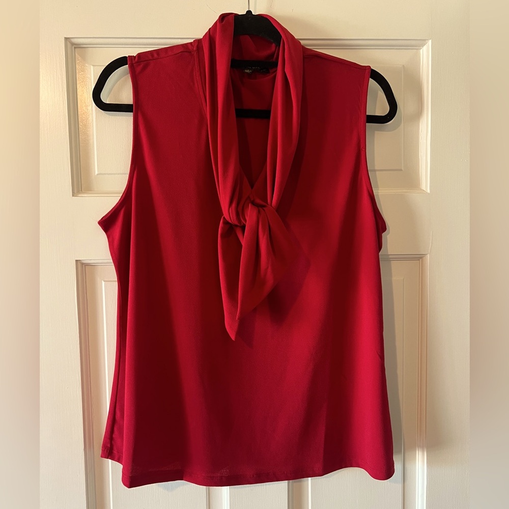 Adrienne Vittadini Top Blouse Size Large Red/ Maroon Neck Tie Classic